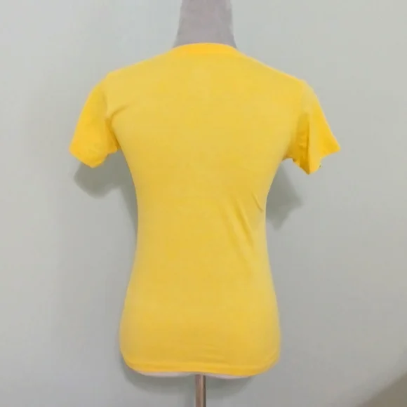 Small yellow fitted University of Michigan T - Picture 2 of 6
